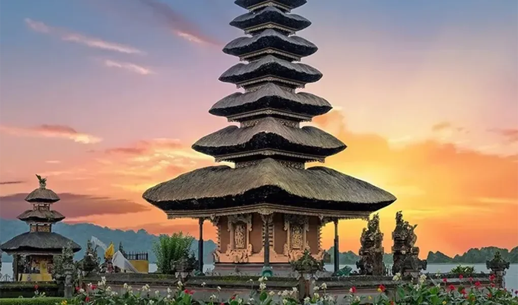 ulun danu temple