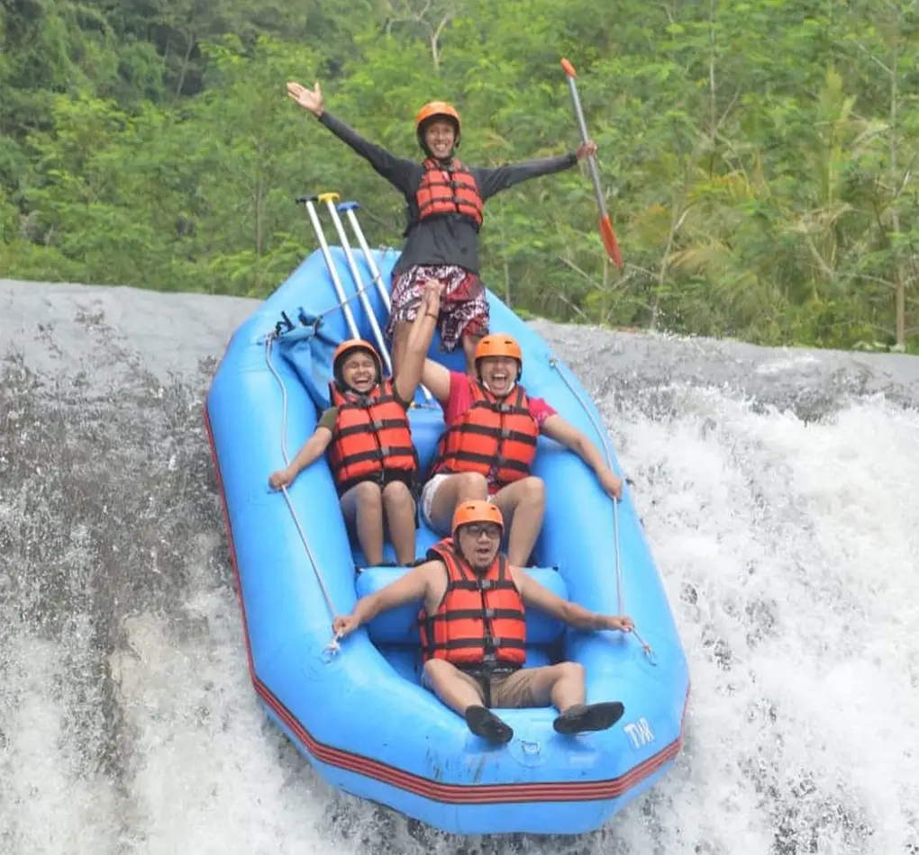 telaga waja bali rafting